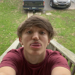 Meet your Posher, Chase